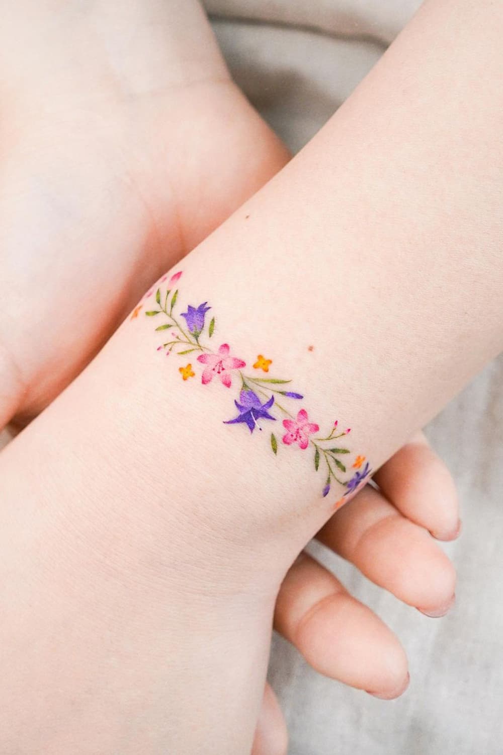 Burgundy Garden Chain Bracelet Tattoo | PAPERSELF Temporary Tattoos |  PAPERSELF