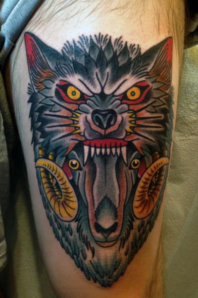 American Traditional Wolf Tattoo
