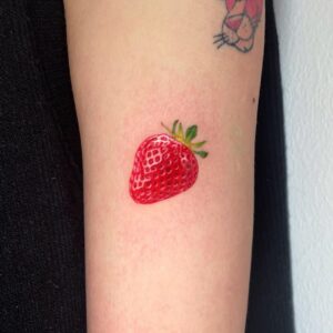 Strawberry Tattoo 1643821737