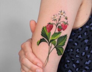 Strawberry Tattoo 1643821746