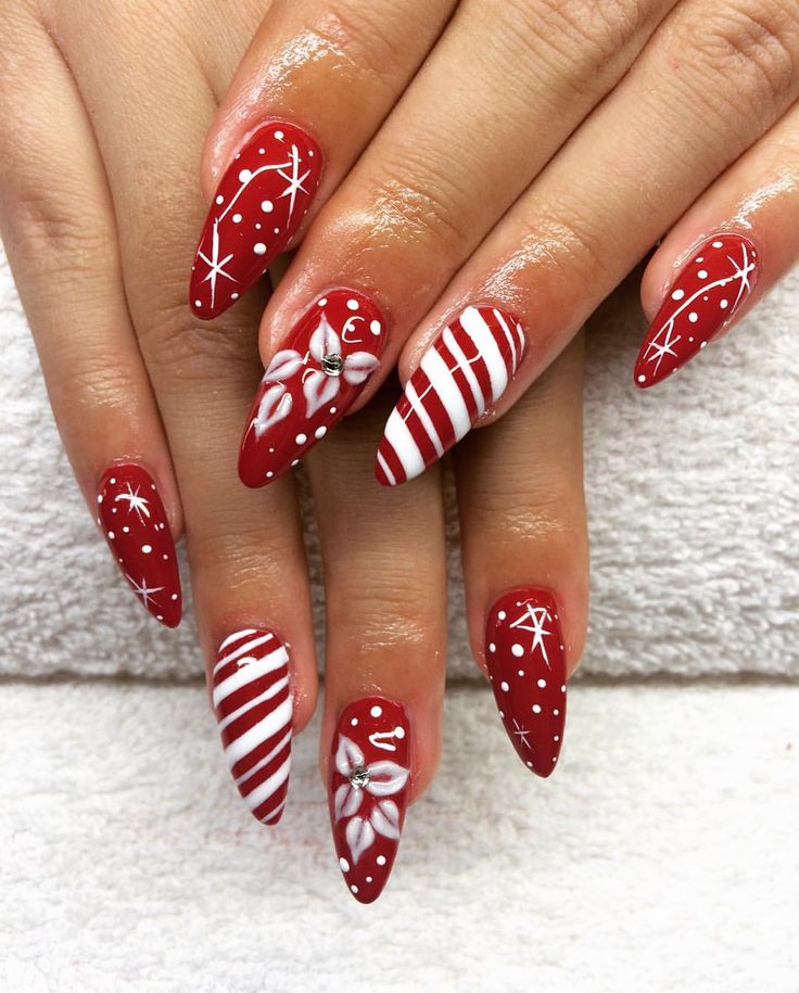 Christmas Red Nails