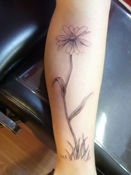 Forearm Daisy Tattoo