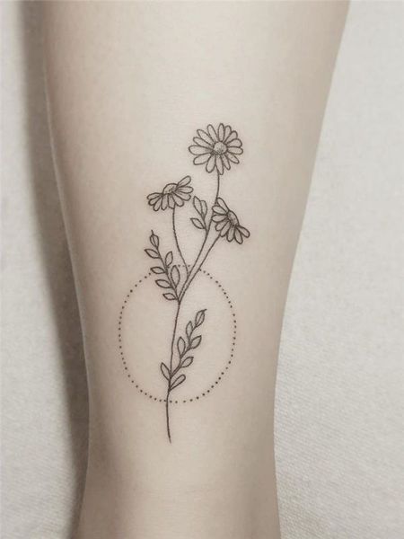 Simple Daisy Tattoo