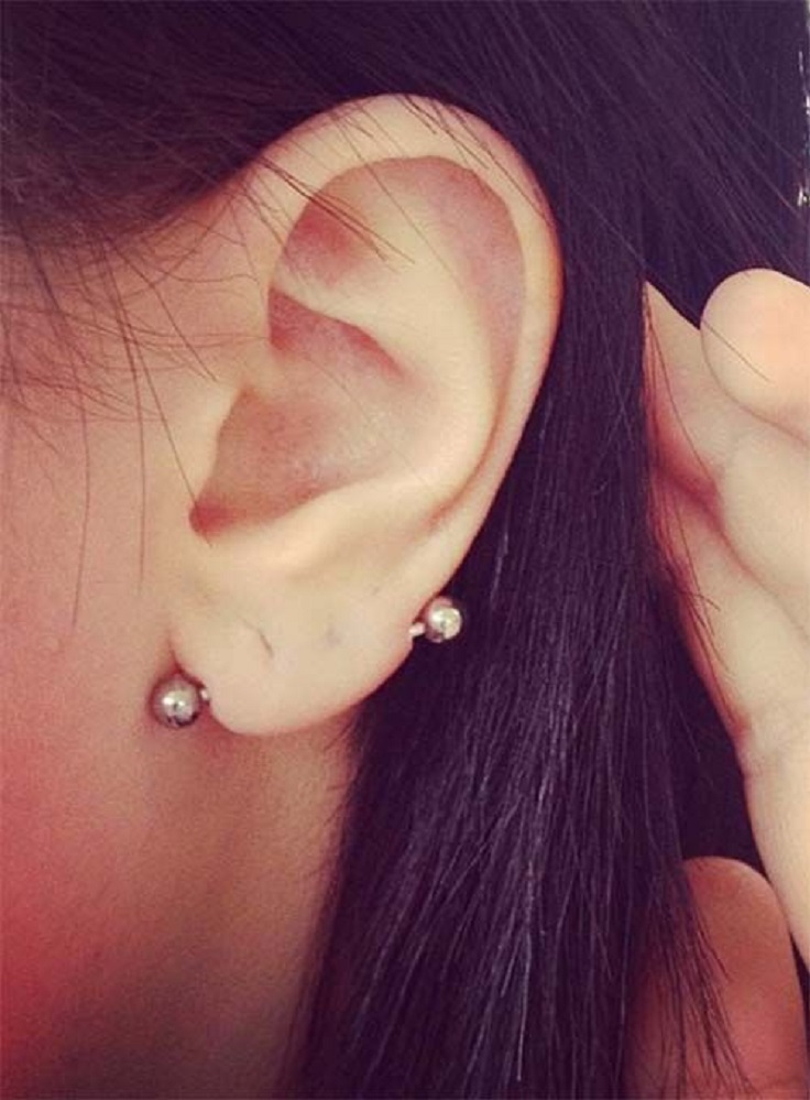 Transverse Lobe Piercing