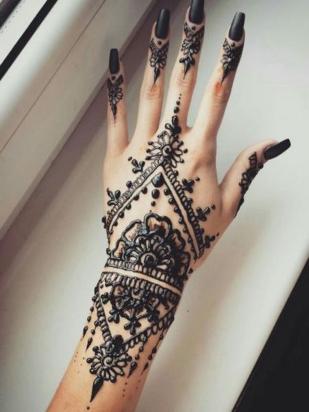 Black Henna Tattoo