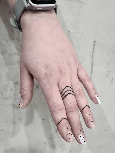 Line Finger Tattoo