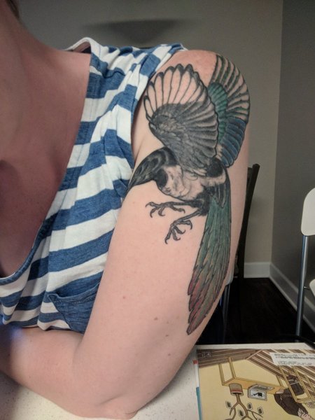 Shoulder Magpie Tattoo