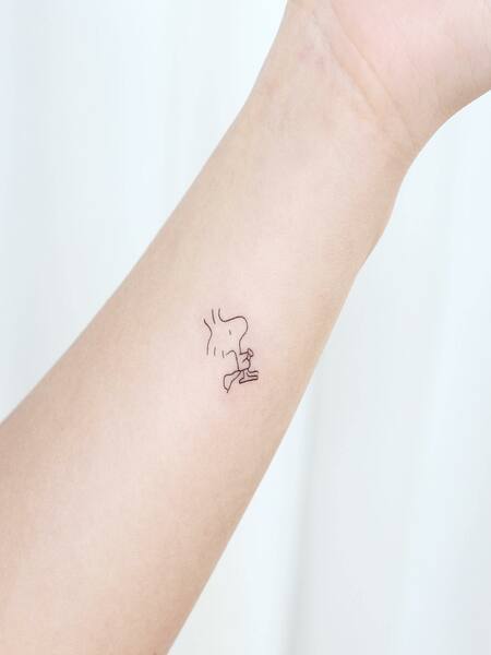 Simple Snoopy Tattoo