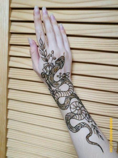 Snake Henna Tattoo