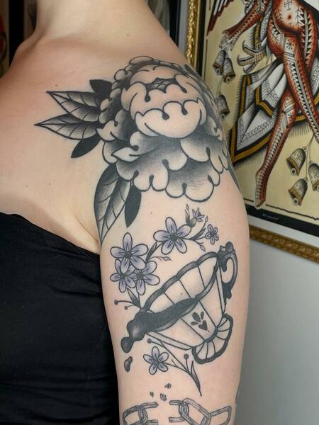 Traditional Shoulder Tattoo
