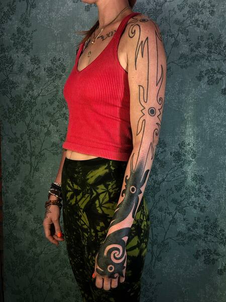 20 Beautiful Sleeve Tattoos For Women In 2023 Tattoo Pro   Tribal Sleeve Tattoos 