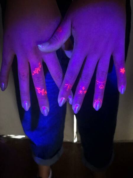 UV Finger Tattoo