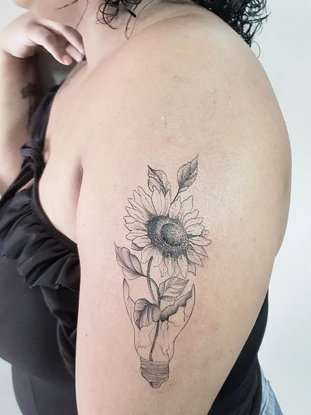 Fine Line Shoulder Tattoo