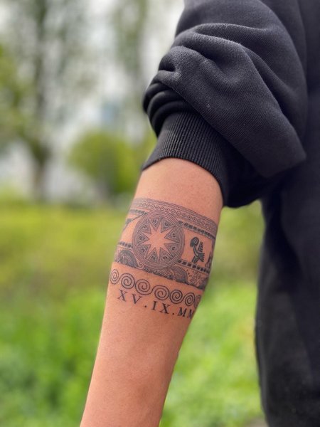 Norse Armband Tattoo