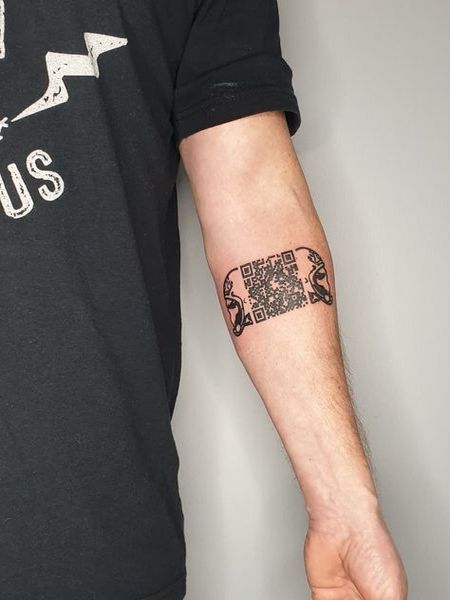 QR Code Tattoo 1