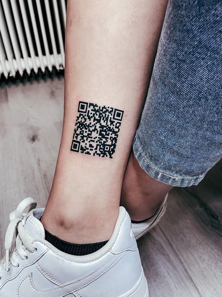 QR Code Tattoo 6