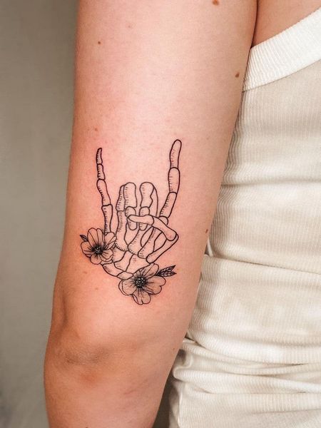 Skull Hand Tattoo