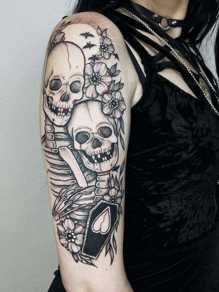 Skull Lovers Tattoo