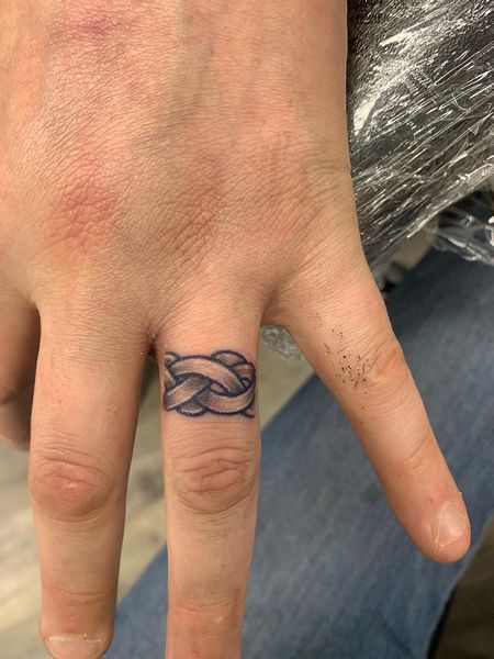 Twisty Knot Ring Tattoo