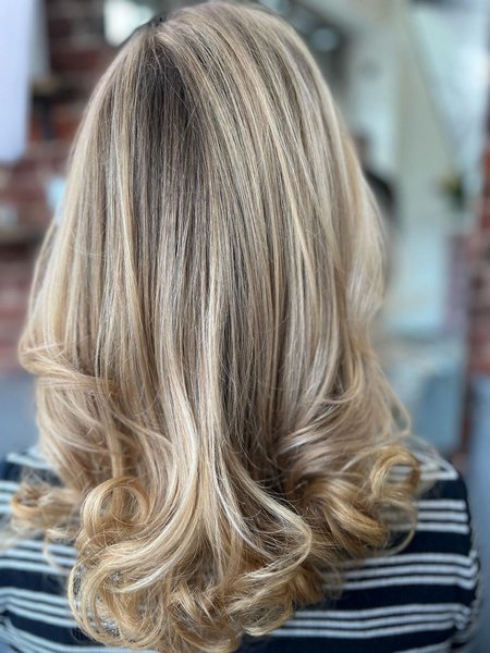 Blonde Hair With Highlights