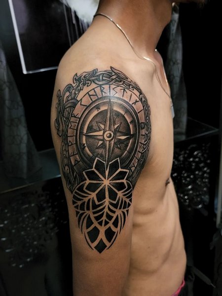 Celtic Compass Tattoo