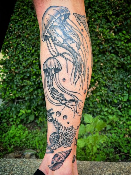 Jellyfish Tattoo On Leg