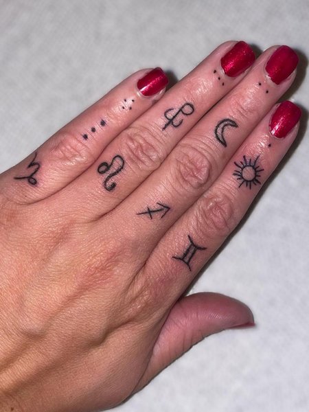 Gemini Tattoo On Finger