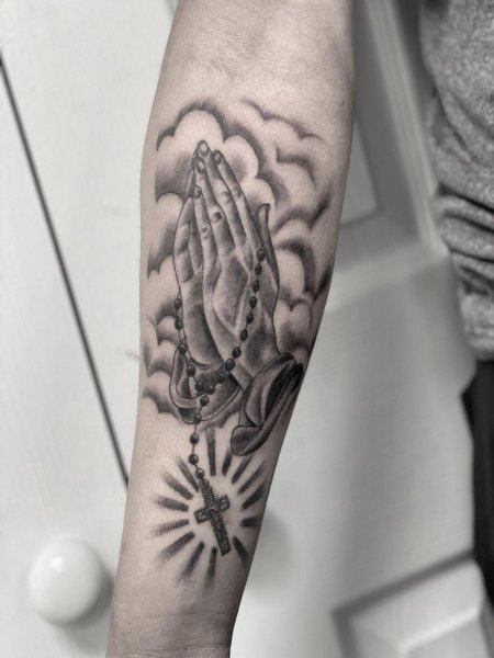 Praying Hands With Rosary Tattoo
