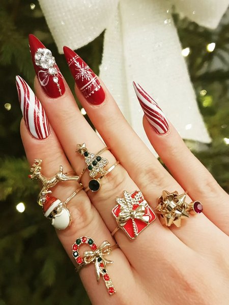 Christmas Stiletto Nails