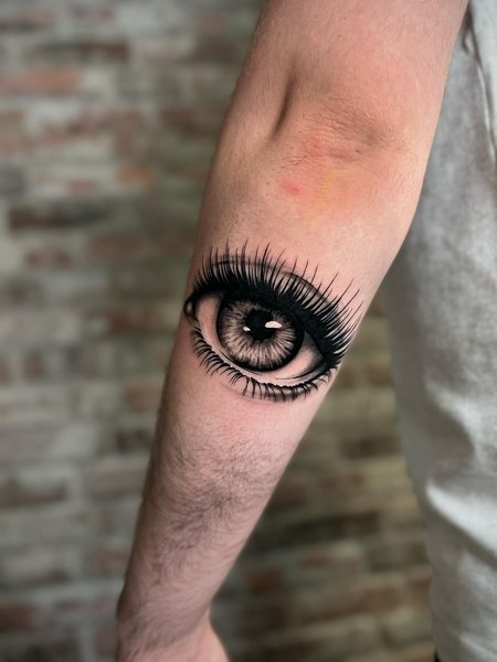 Realistic Eye Tattoo