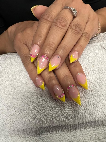 Short Stiletto Nails