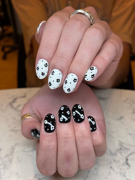 Black And White Nails