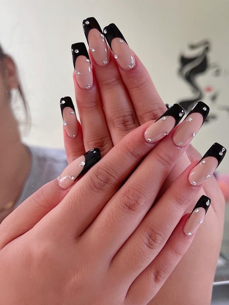 Black Nail Ideas