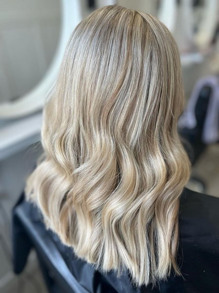 Medium Length Wavy Hair