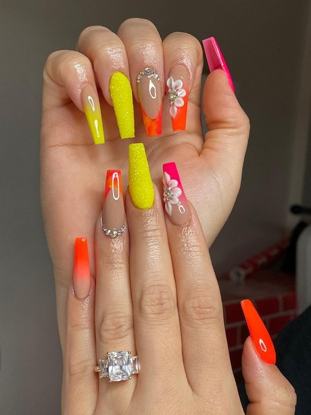 Summer Acrylic Nails