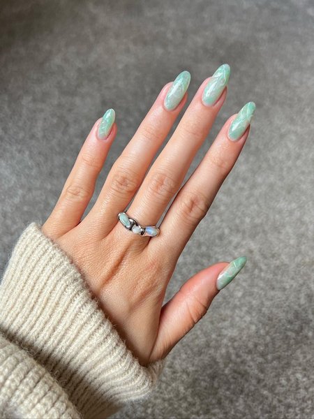 Summer Green Nails