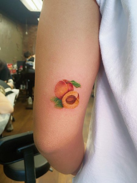 Tattoos Of Peaches